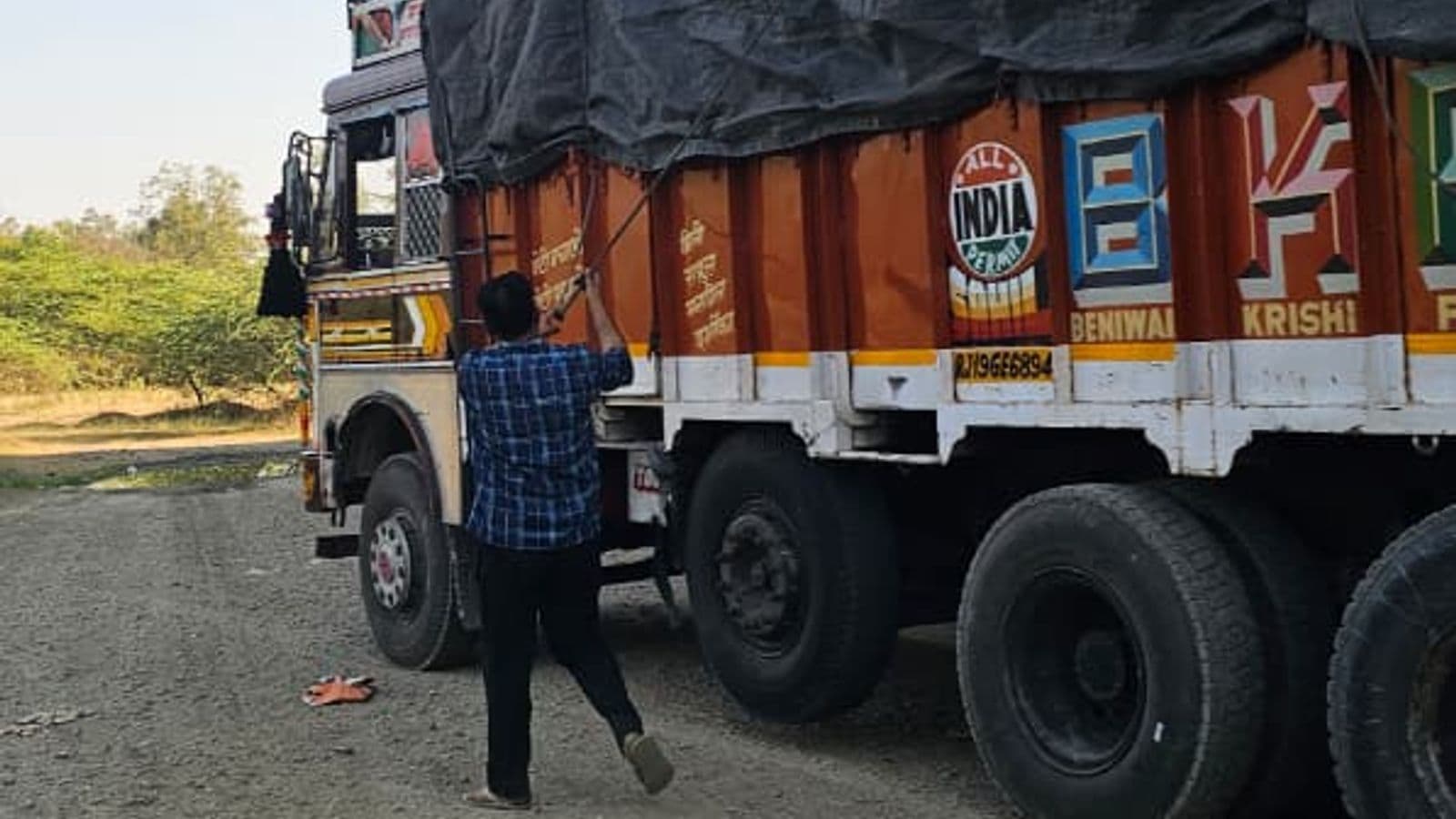 Loaded truck dispatched from the Beejveda facility